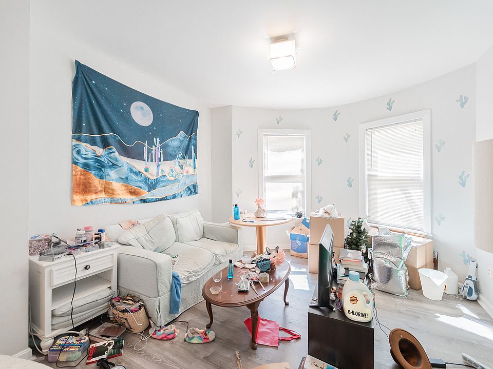 2nd image of 32 S Huntington Ave #3