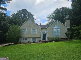 325 Almon Rd, Carrollton, GA 30117