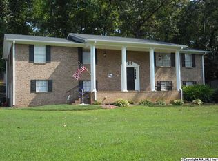 2109 Meadow Cir N, Southside, AL 35907