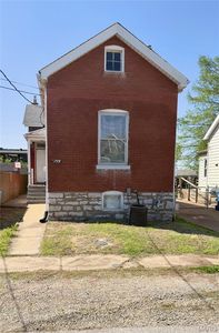 739 Regina Ave, Saint Louis, MO, 63125