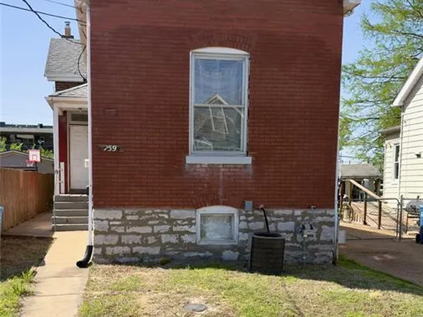 739 Regina Ave, Saint Louis, MO 63125