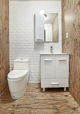 5th image of 553A Putman Ave #1