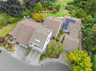 15980 SW Brentwood Ct, Tigard, OR
