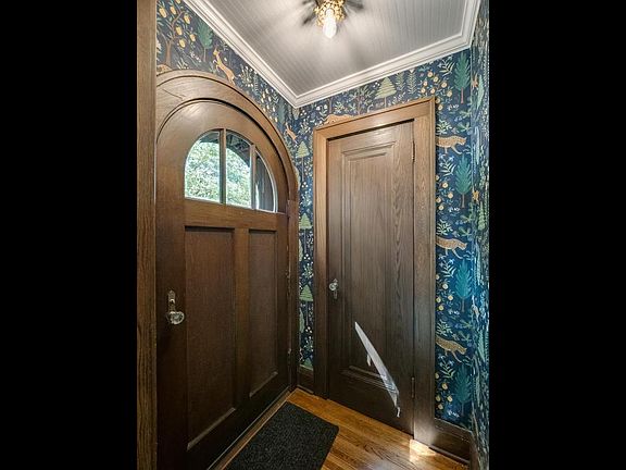 2nd image of 4853 Park Ave