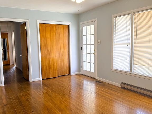 4th image of 2402 Wellington St