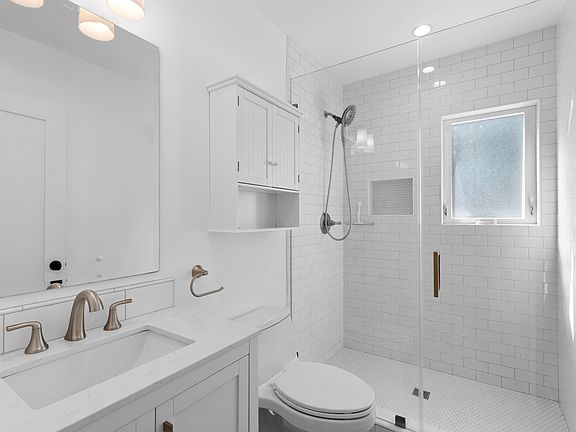 5th image of 4217 Moore St