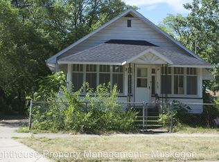 515 Marquette Ave, Muskegon, MI 49442
