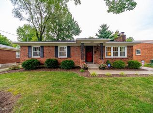 4007 White Plains Ct, Louisville, KY 40218