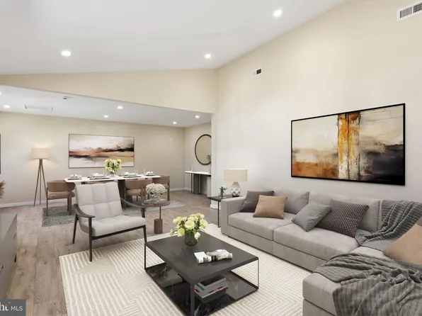 4421 Roselyn Ln, Bensalem, PA 19020