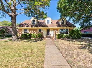 5707 Fox Hill Ln, Dallas, TX 75232