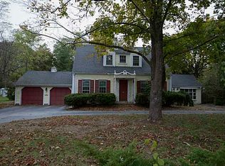 16 Linden Rd, Barrington, RI 02806