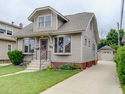 2615 Geneva St, Racine, WI, 53402