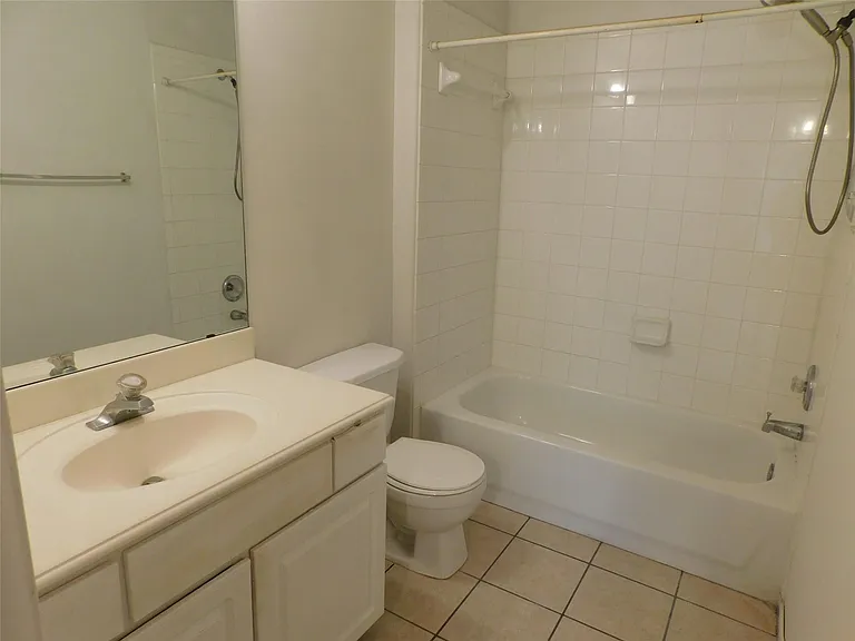 2710 Grants Lake Blvd #J2 — Photo 14