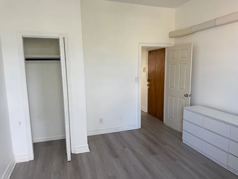 6031 55th St #2R — Photo 6