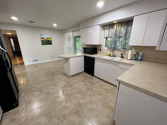 4th image of 4843 Lyceum Dr