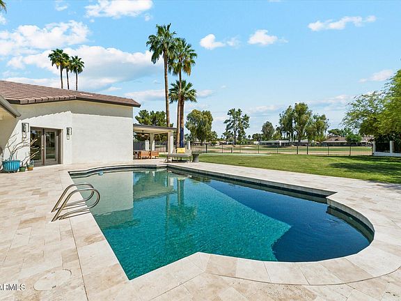 5th image of 14401 N CORAL GABLES Drive