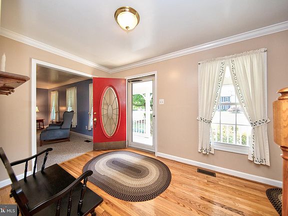 5th image of 210 Rhineforte Dr