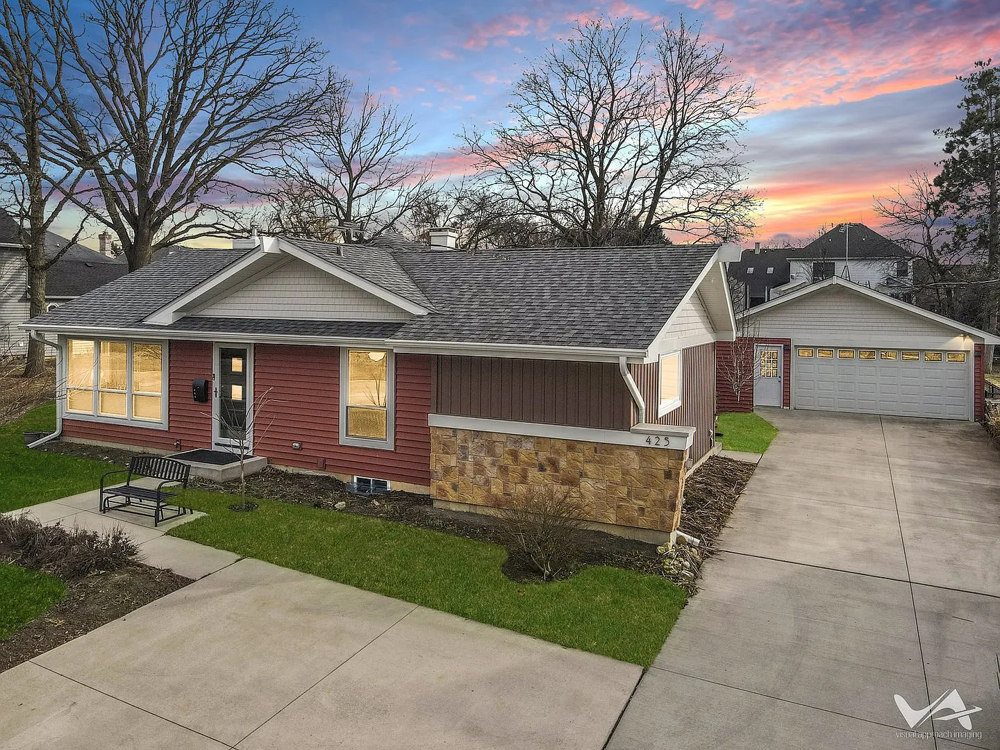 425 W Railroad Ave photo 1