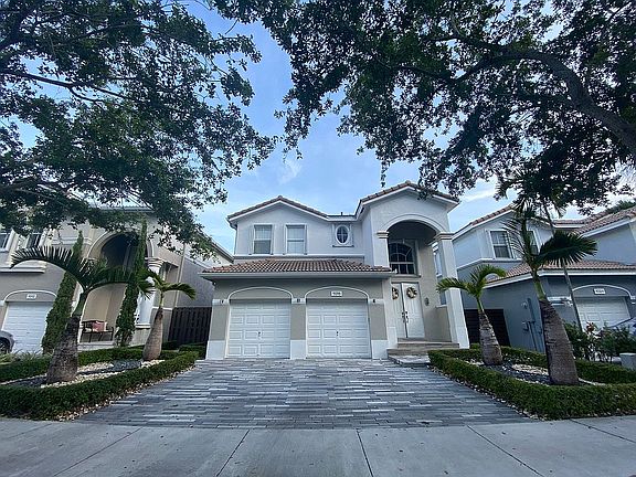 4th image of 11318 NW 47th Ln