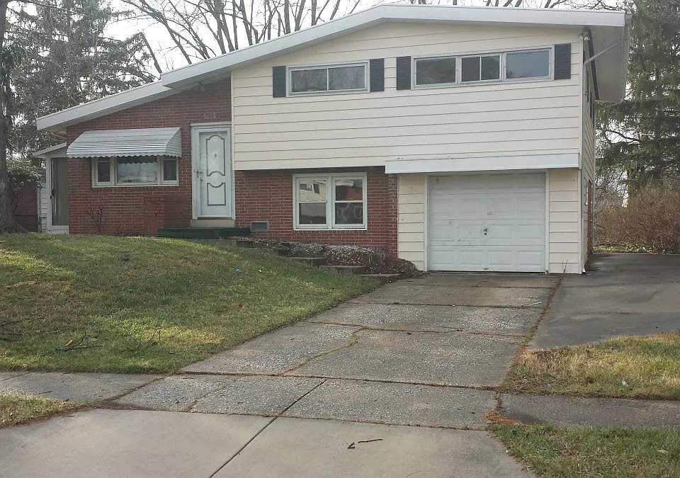 7423 Kalton Ct