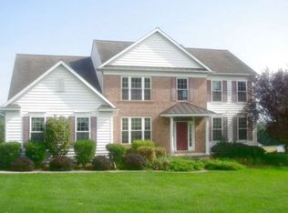 414 Barnsgate Dr, Cochranville, PA 19330
