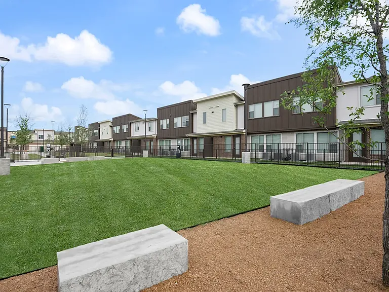 Jefferson Verdant Townhomes — Photo 48