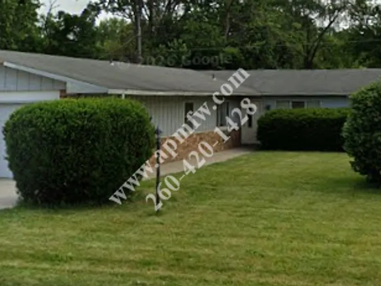 1202 Lake Forest Dr #A-C — Photo 1