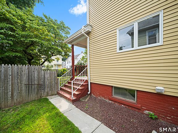 4th image of 44 Bigelow Ave