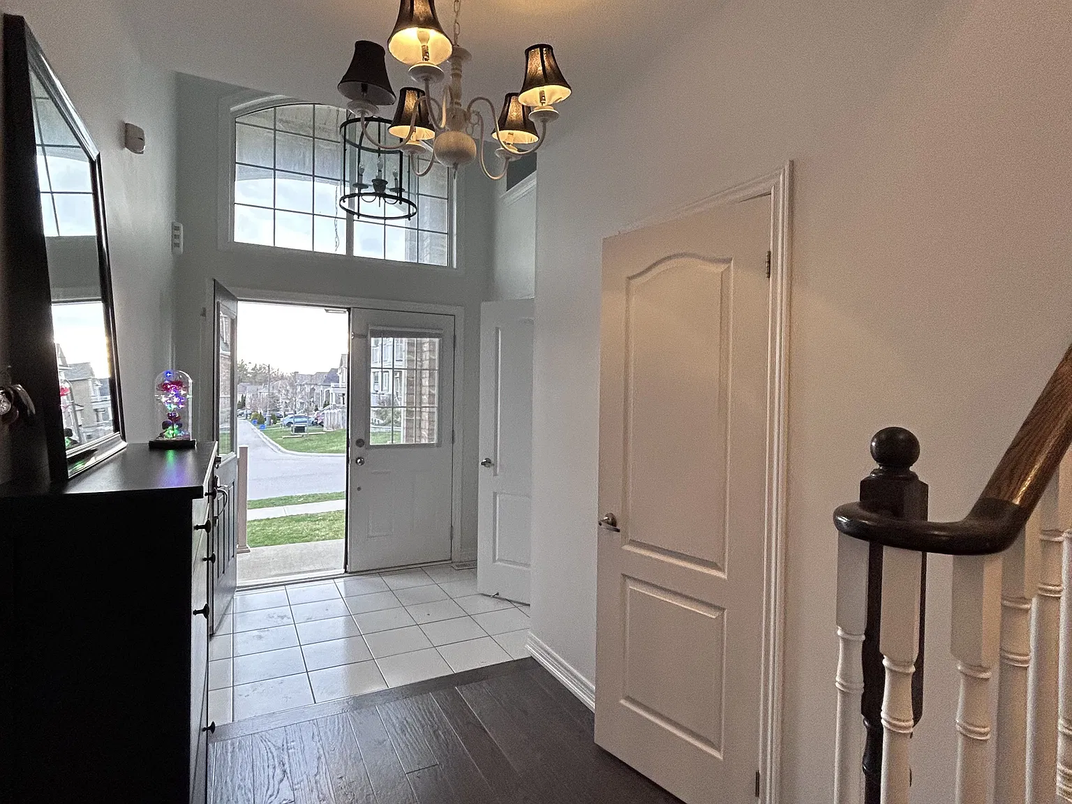 4 bed, $3,650 — Photo 2