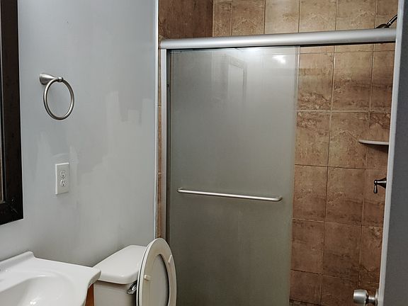 4th image of 1413 N 17th St #1R