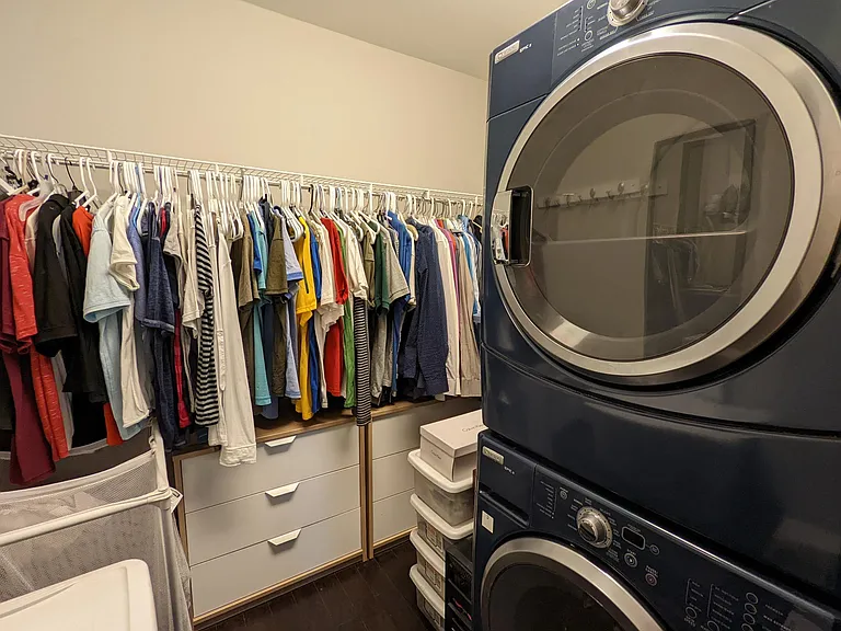 Walk-in Closet