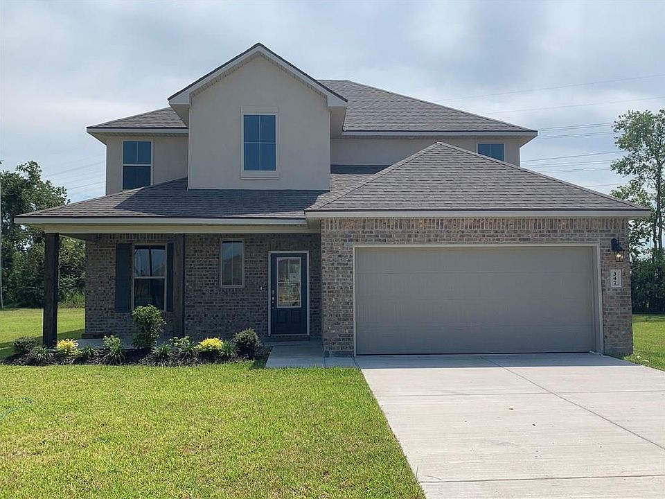 1st image of 347 Oak Hampton Dr