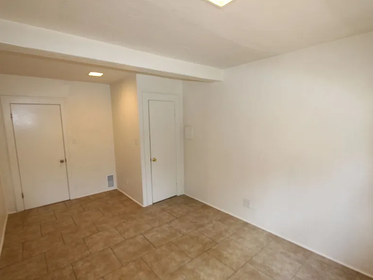 209 E Dale Ave — Photo 11