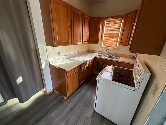 4th image of 258 N Penn Ave #258