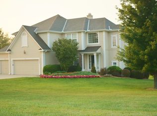 30605 W 98th St, De Soto, KS 66018