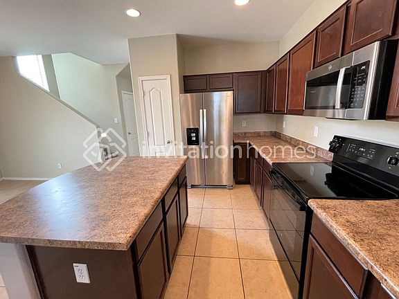 4th image of 951 E Agua Fria Ln