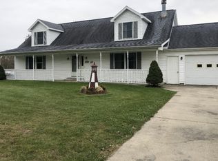 8653 Reading Rd E, Pittsford, MI 49271