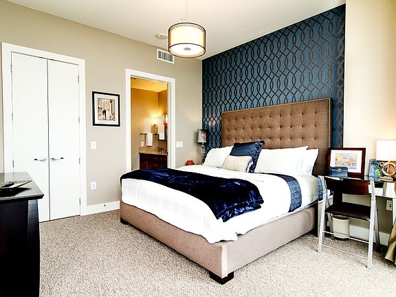 4th image of 610 E Market St Unit 3017