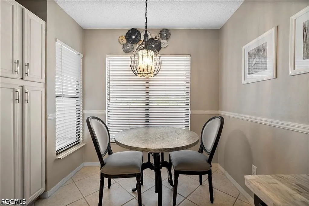 2 bed, 2.0 bath, 1193 sqft, $3,500 — Photo 3