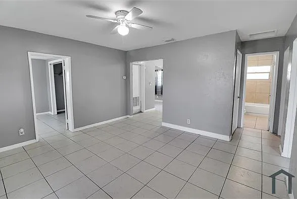 3020 NW 7th St — Photo 9