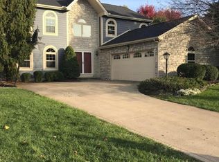 180 Sterling Glen Dr, Westerville, OH 43081