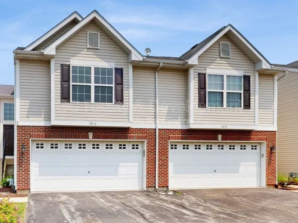 1016 Turin Dr, Hampshire, IL 60140