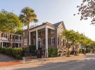 18 Water St, Charleston, SC 29401