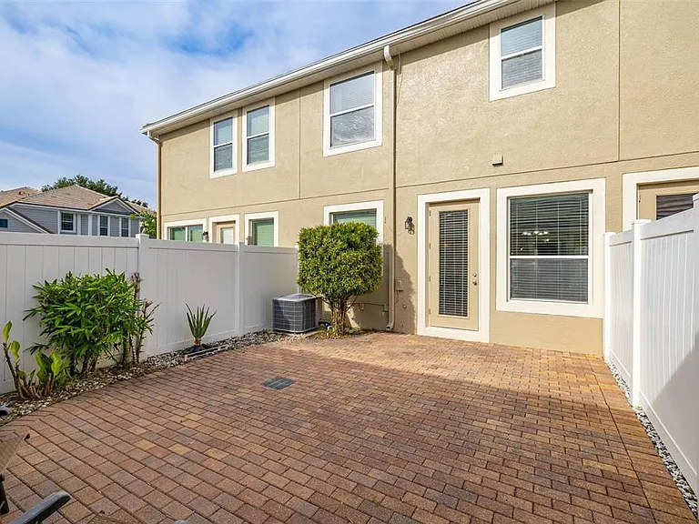 7435 Ripplepointe Way — Photo 41