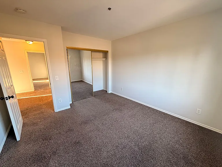 5762 Rostrata Ave — Photo 26
