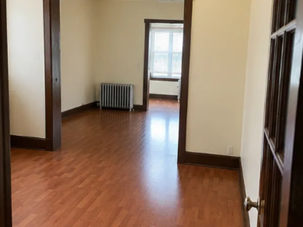 105 W 57th St #1, Bayonne, NJ 07002