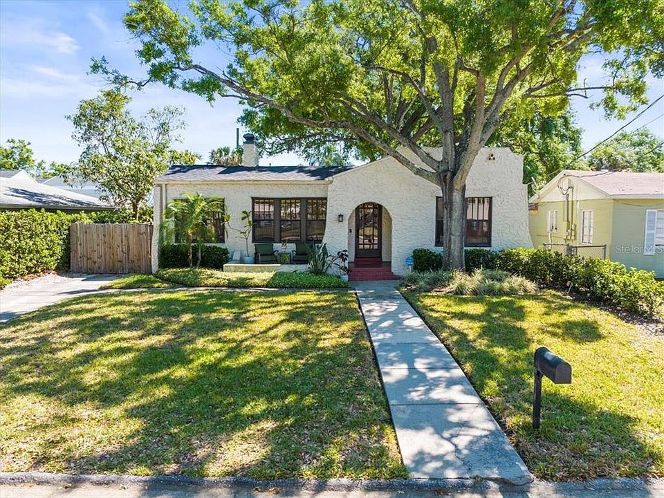 1st image of 208 S BUNGALOW PARK AVENUE