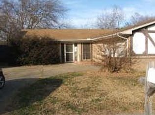 5509 Castle Ct, Lake Dallas, TX 75065