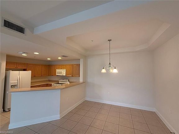 5th image of 3969 Pomodoro CIR #203