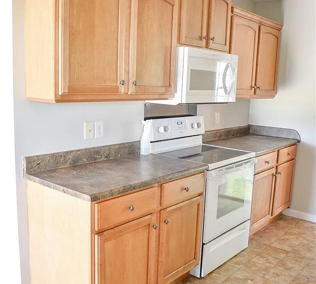 18201 Menefee Rd — Photo 15
